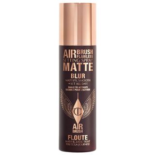 FIJADOR DE MAQUILLAJE AIR BRUSH MATTE DE CHARLOTTE TILBURY