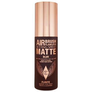 FIJADOR DE MAQUILLAJE TRAVEL SIZE AIR BRUSH MATTE DE CHARLOTTE TILBURY